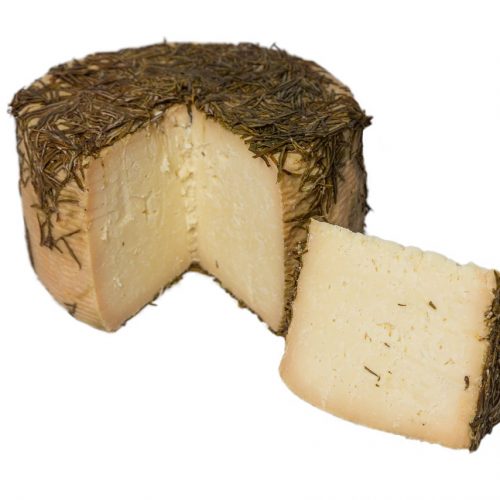 formaggio pecorino stagionato al rosmarino tagliato